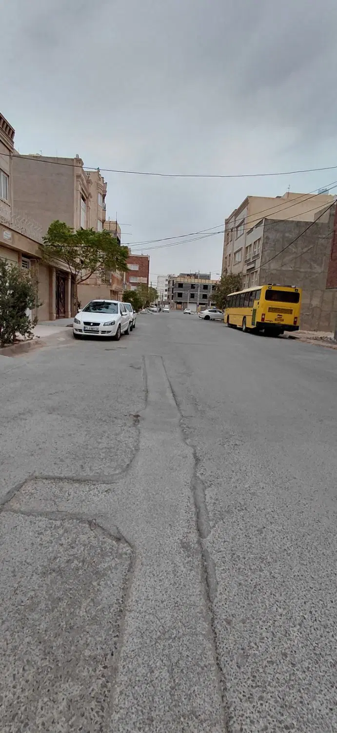 ۱۴۷متر با پروانه تجاری سند شش دانگ‌