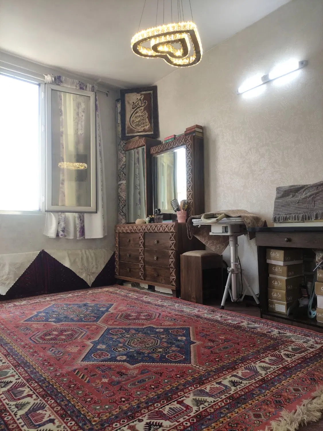 آپارتمان تک واحدی
