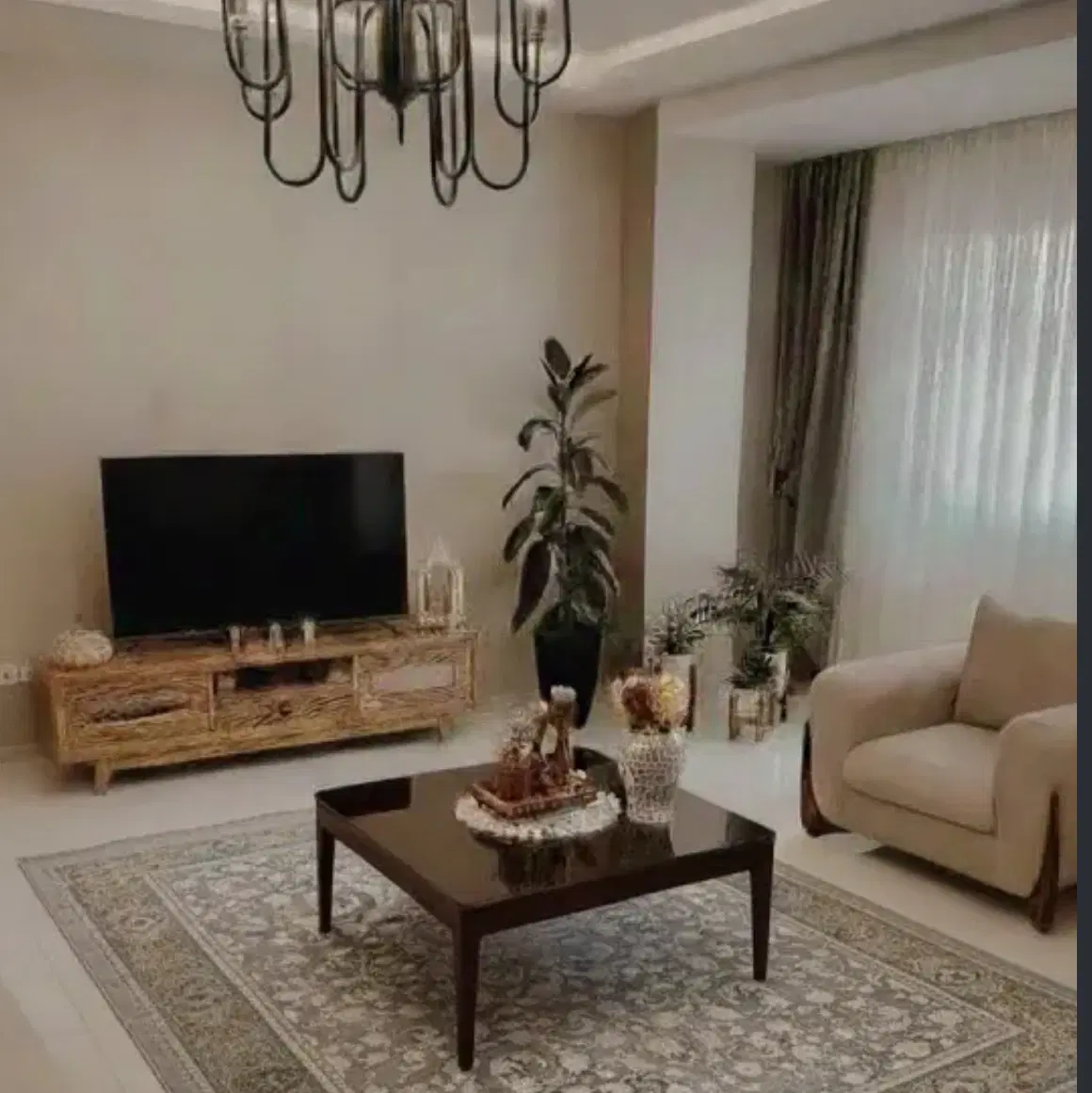 فروش آپارتمان ۸۰ متری واحد جلو در کوروش