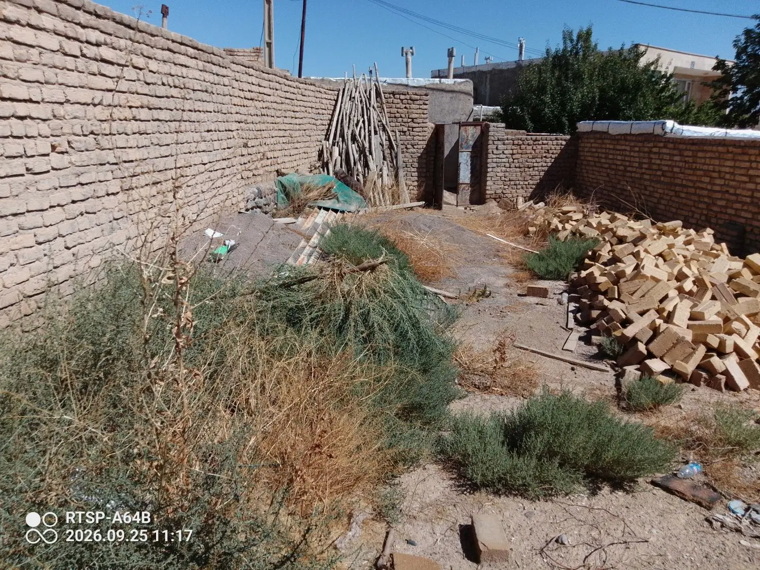 خانه ویلایی نیمه کاره