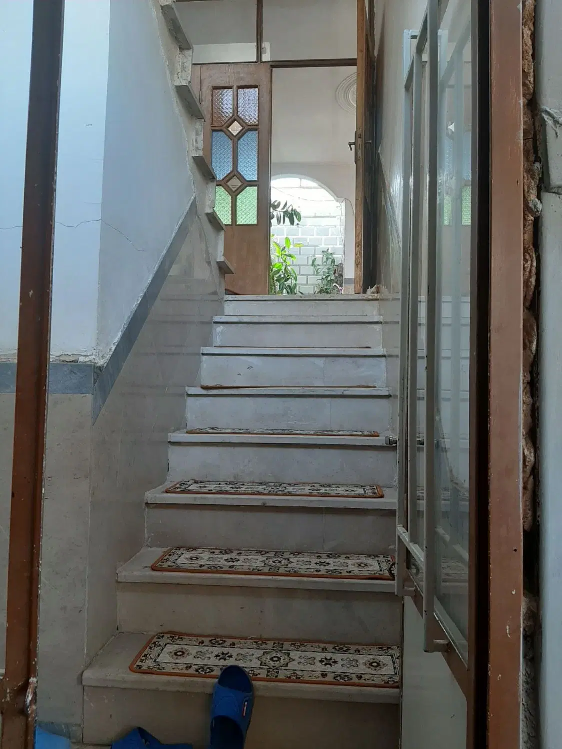 ملک مسکونی بامغازه دونبش موقعیت مکانی عالی