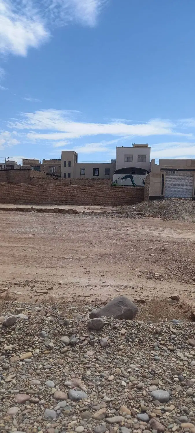 زمین مسکونی ۱۸۰ متر خ دماوند