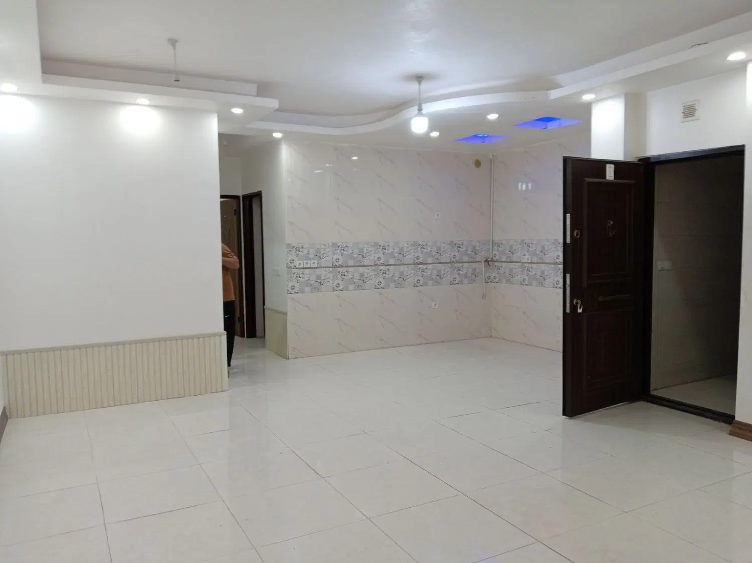 دو دستگاه آپارتمان همکف مهندسین
