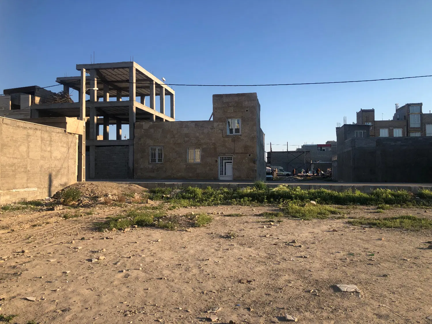 زمین ۱۶۰متری سند ششدانگ آماده ساخت همراه باجواز