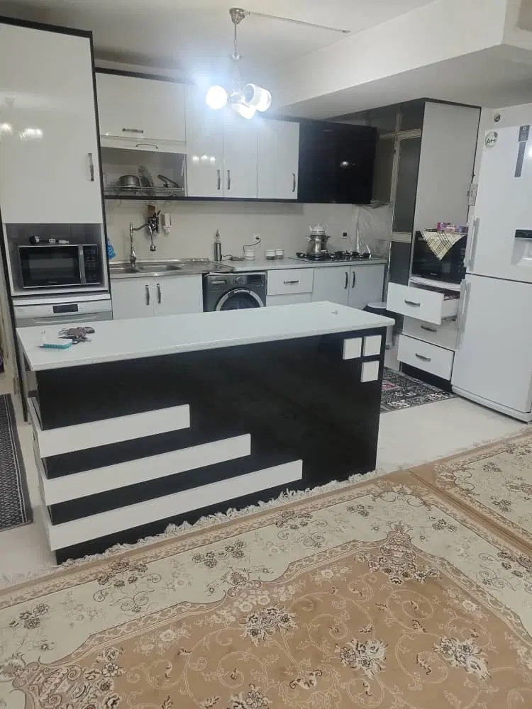 فروش اکباتان جانبازان 94 متری