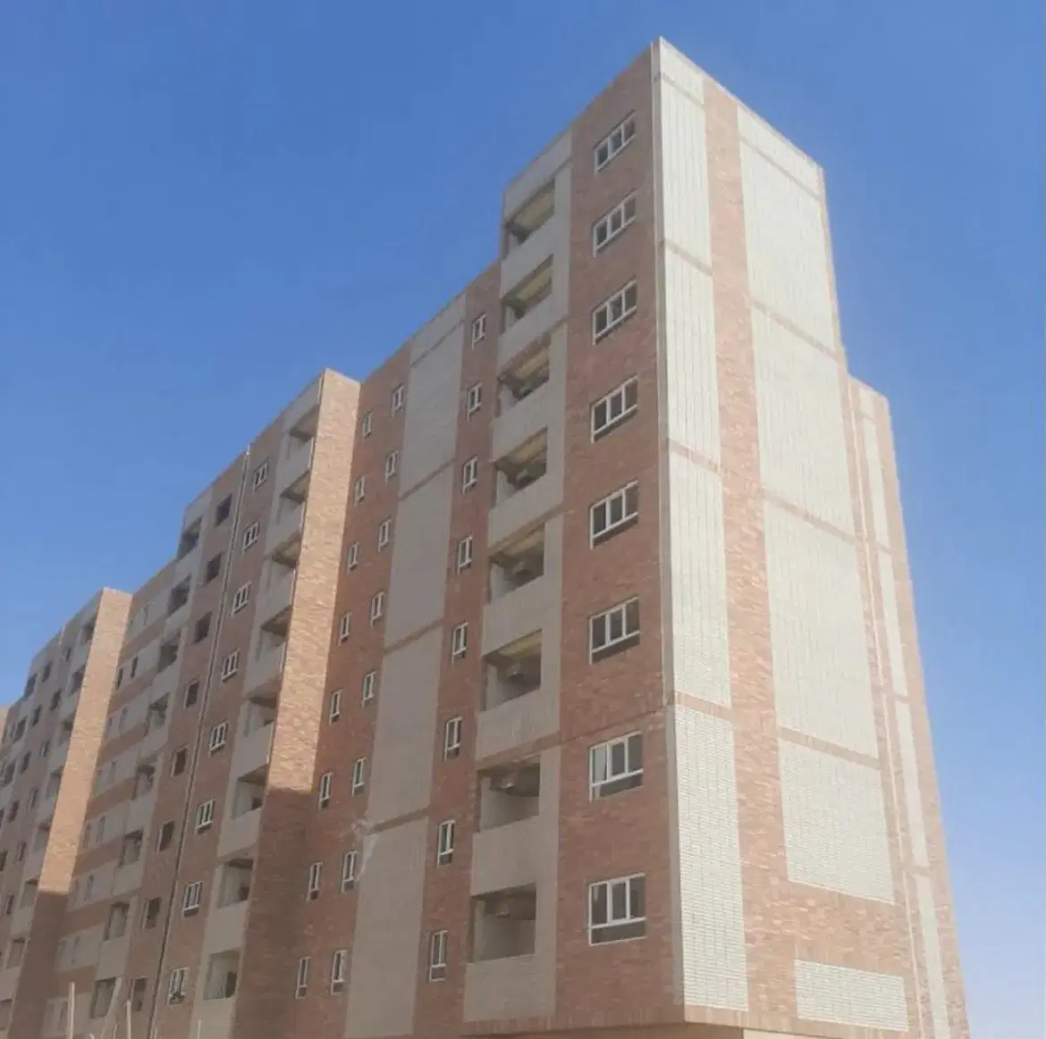 آپارتمان ۱۰۲ متری