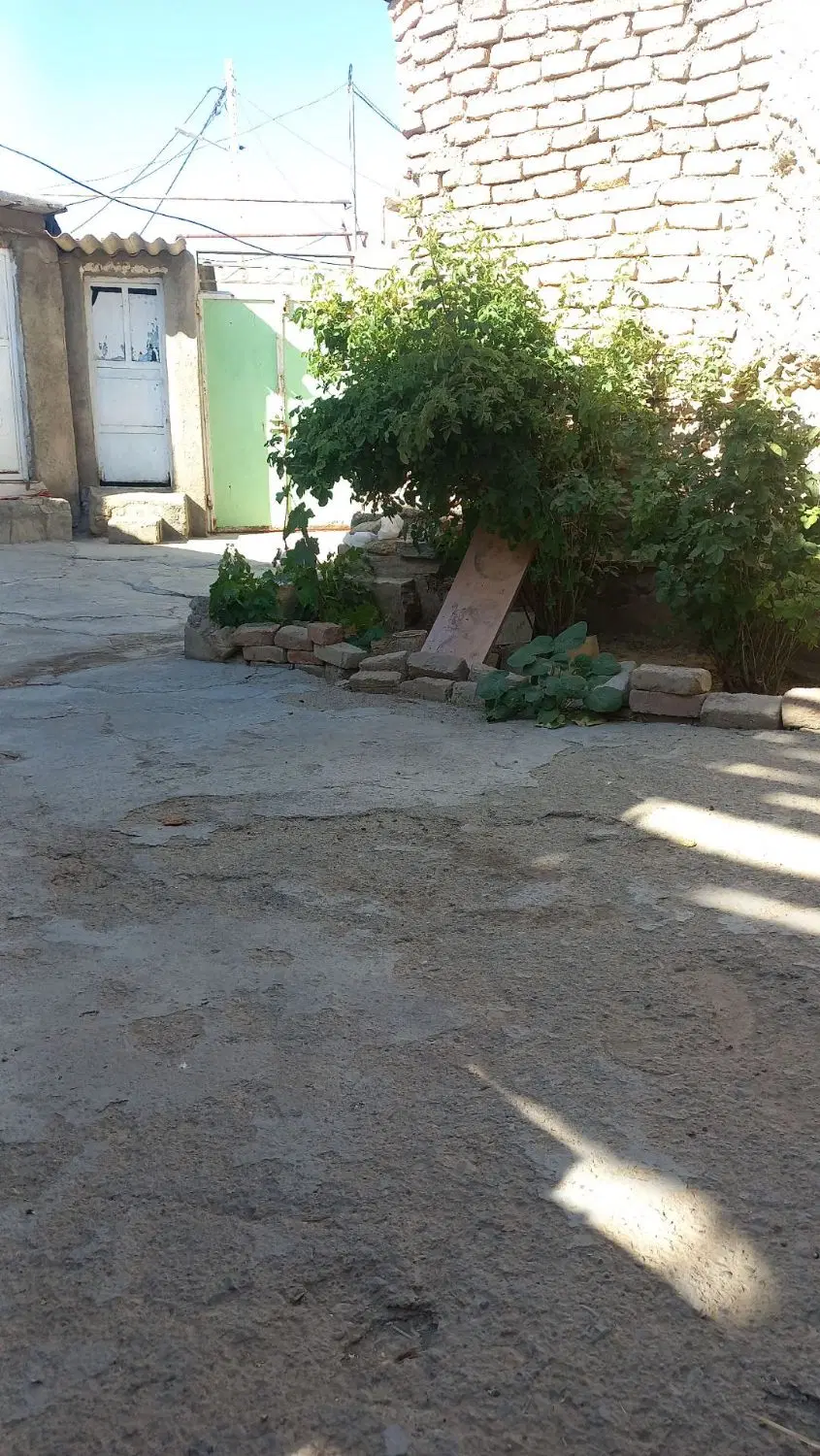 فروش ۱۸۰ متر روستای کارخانه