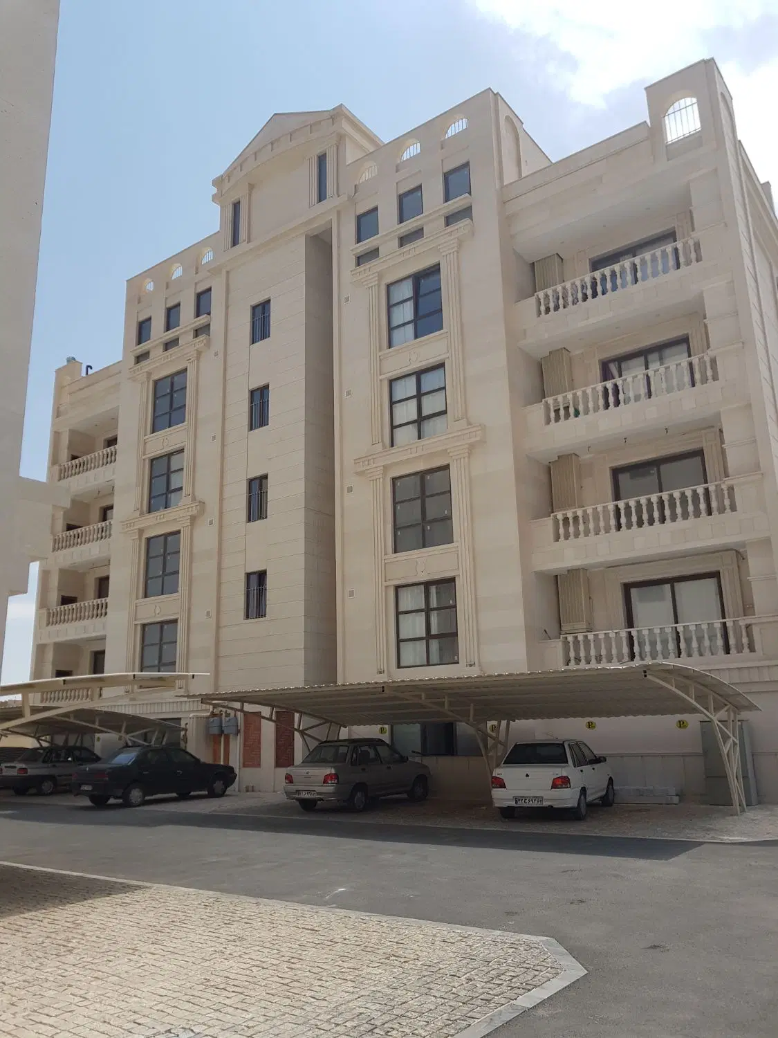 آپارتمان بهار تفت