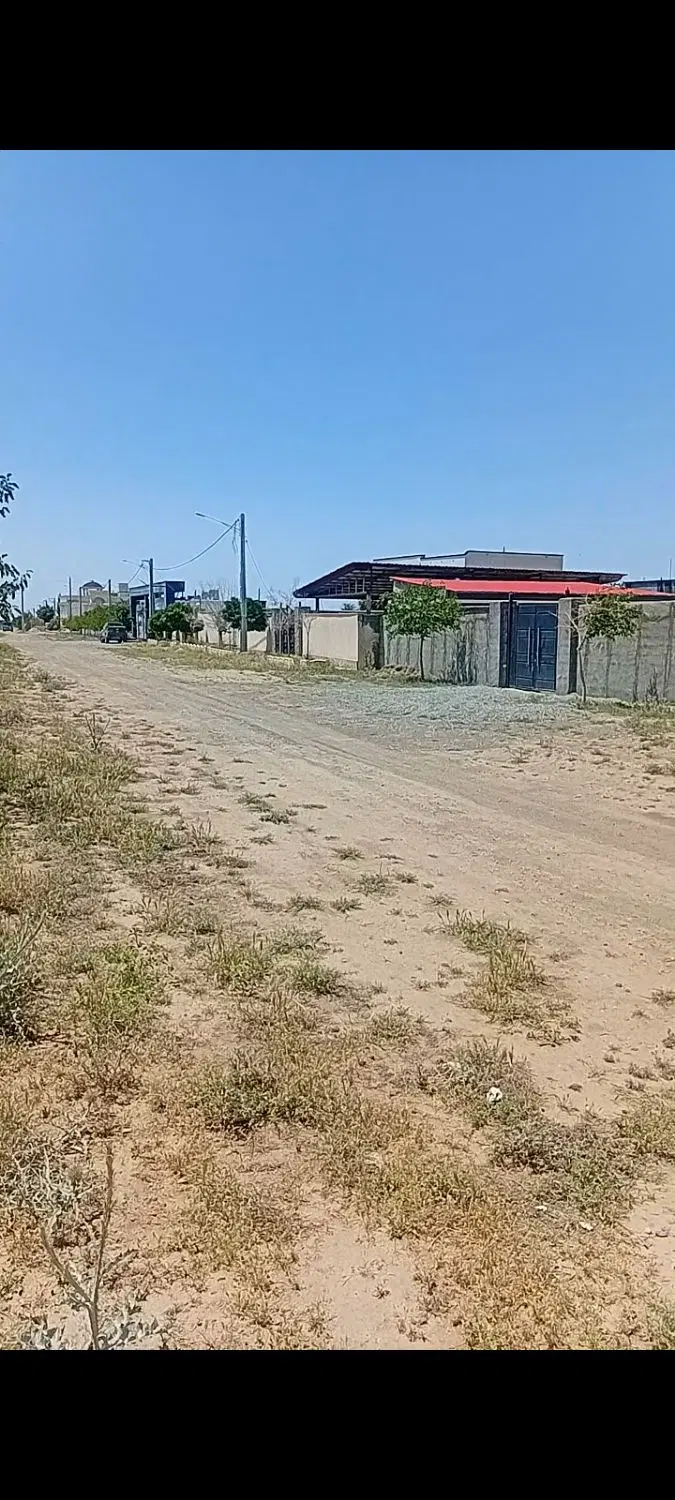 زمین ۱۰۰۰ متری اقبالیه