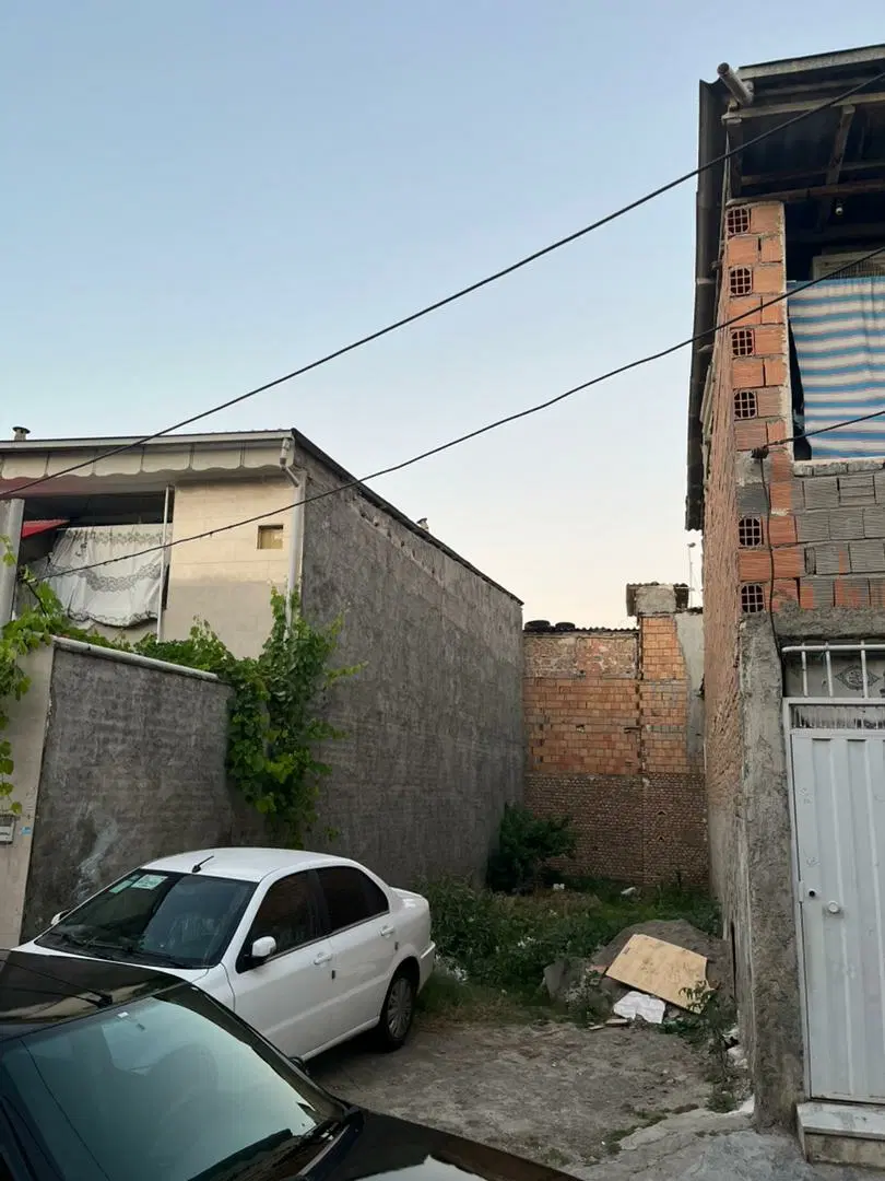 زمین چناران