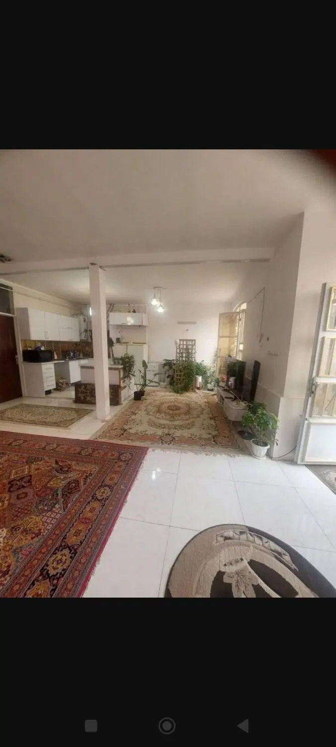 منزل ۱۳۰ متری