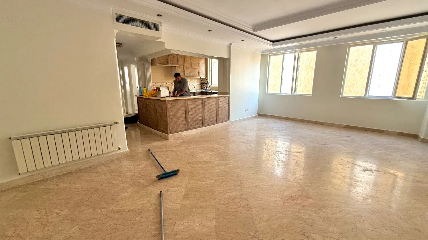 شهرزیبا _ ۱۰۰متر ۲خواب فول امکانات