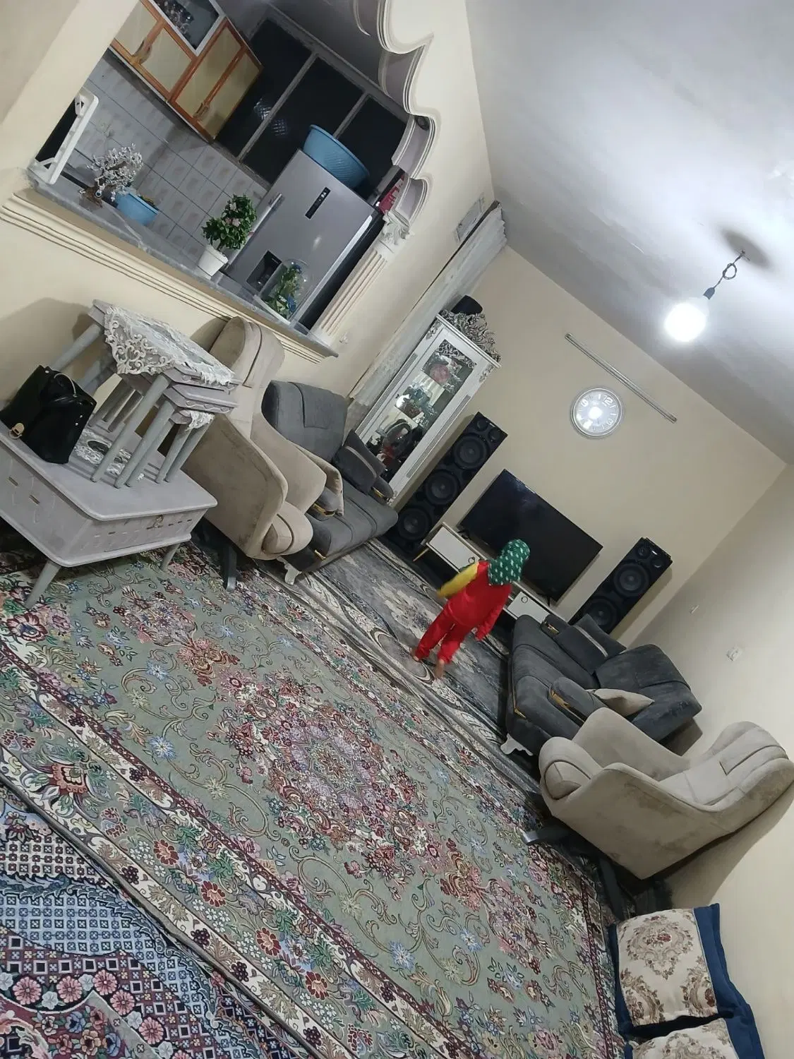 اجاره خانه طبقه اول واقع در سلطان آباد