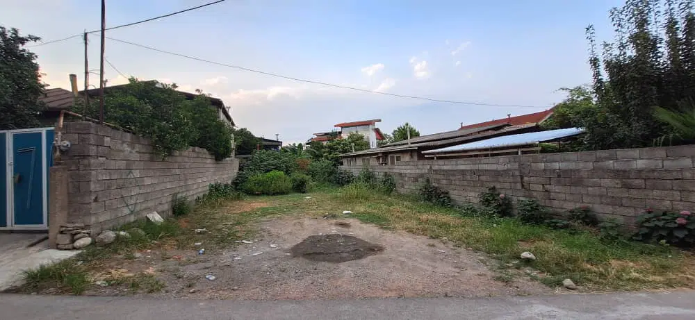 زمین بسیار مناسب