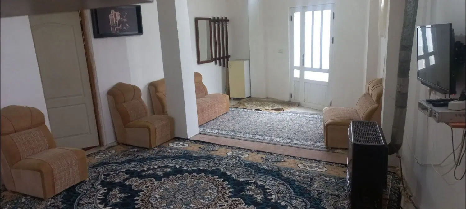 اجاره ۶ ماه خانه با وسایل