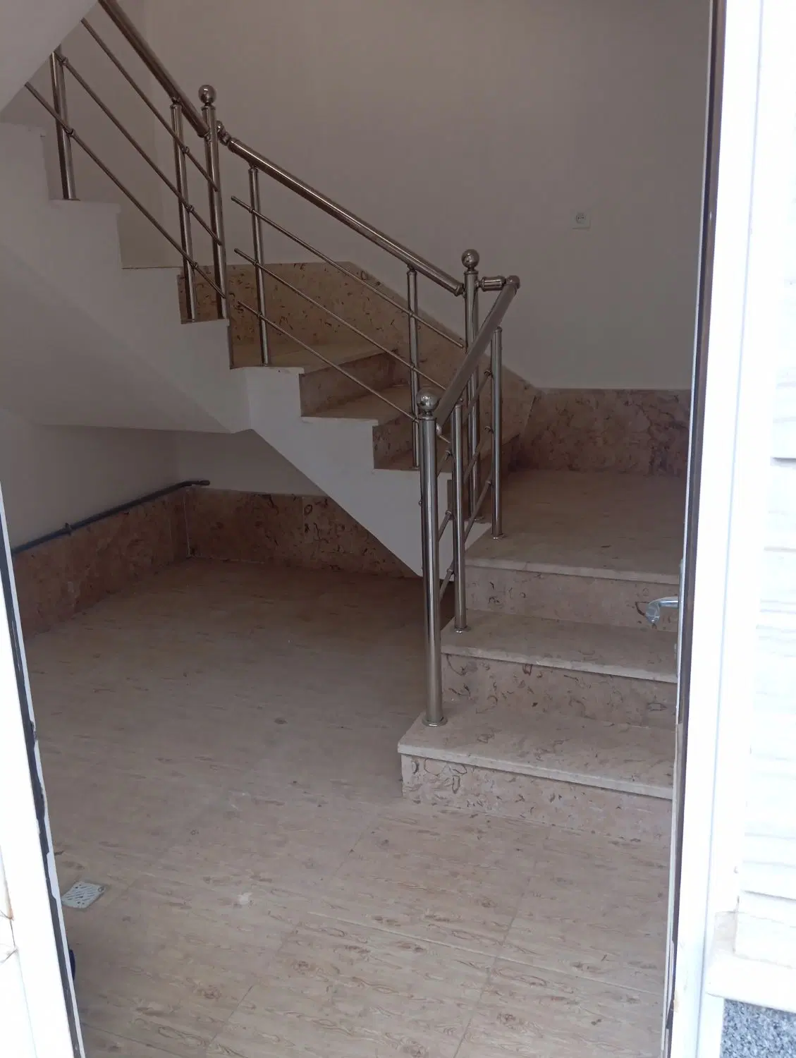 خانه 3 طبقه