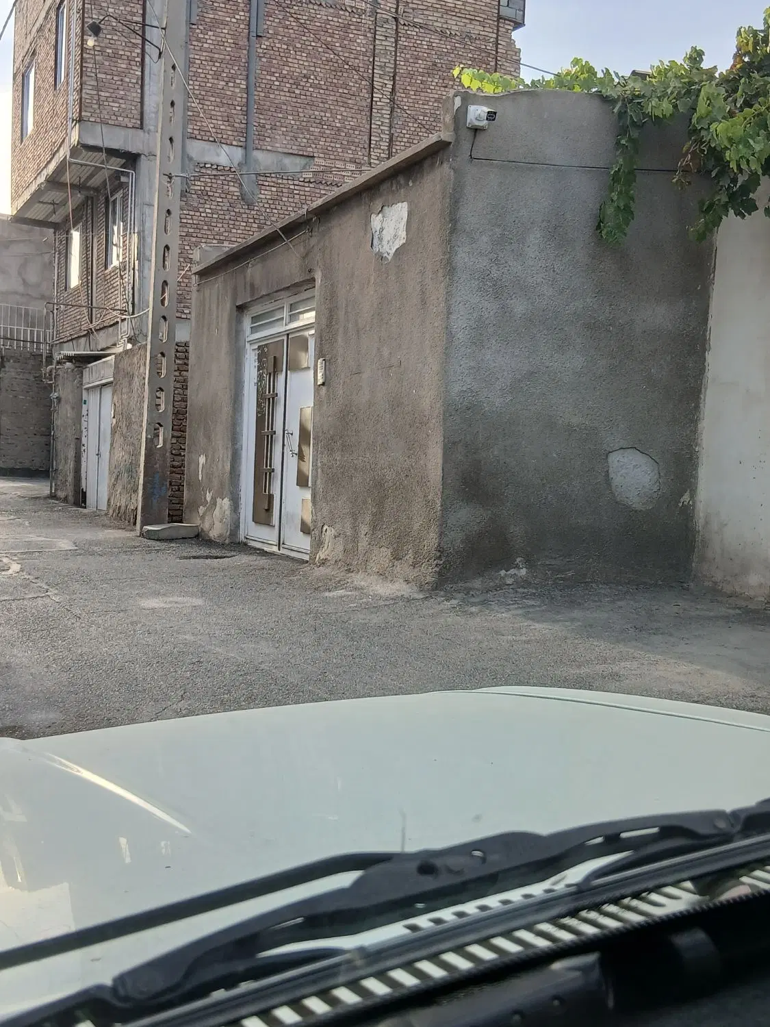 یک باب خانه فروشی