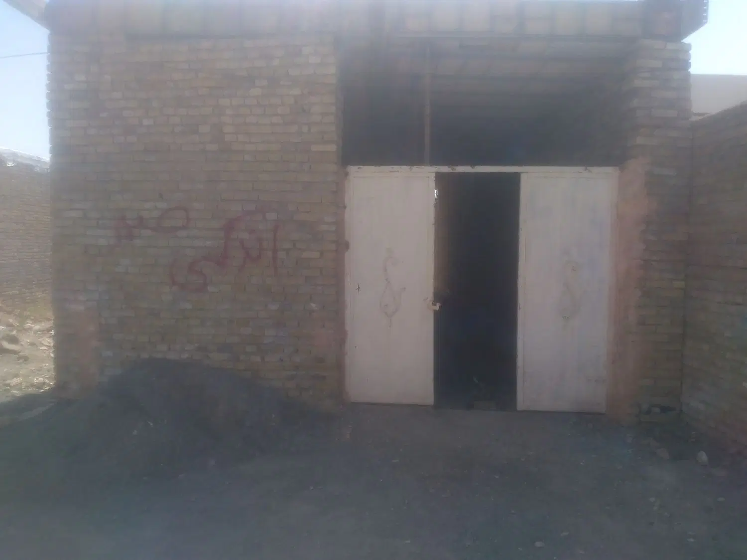 خانه نیمه کاره