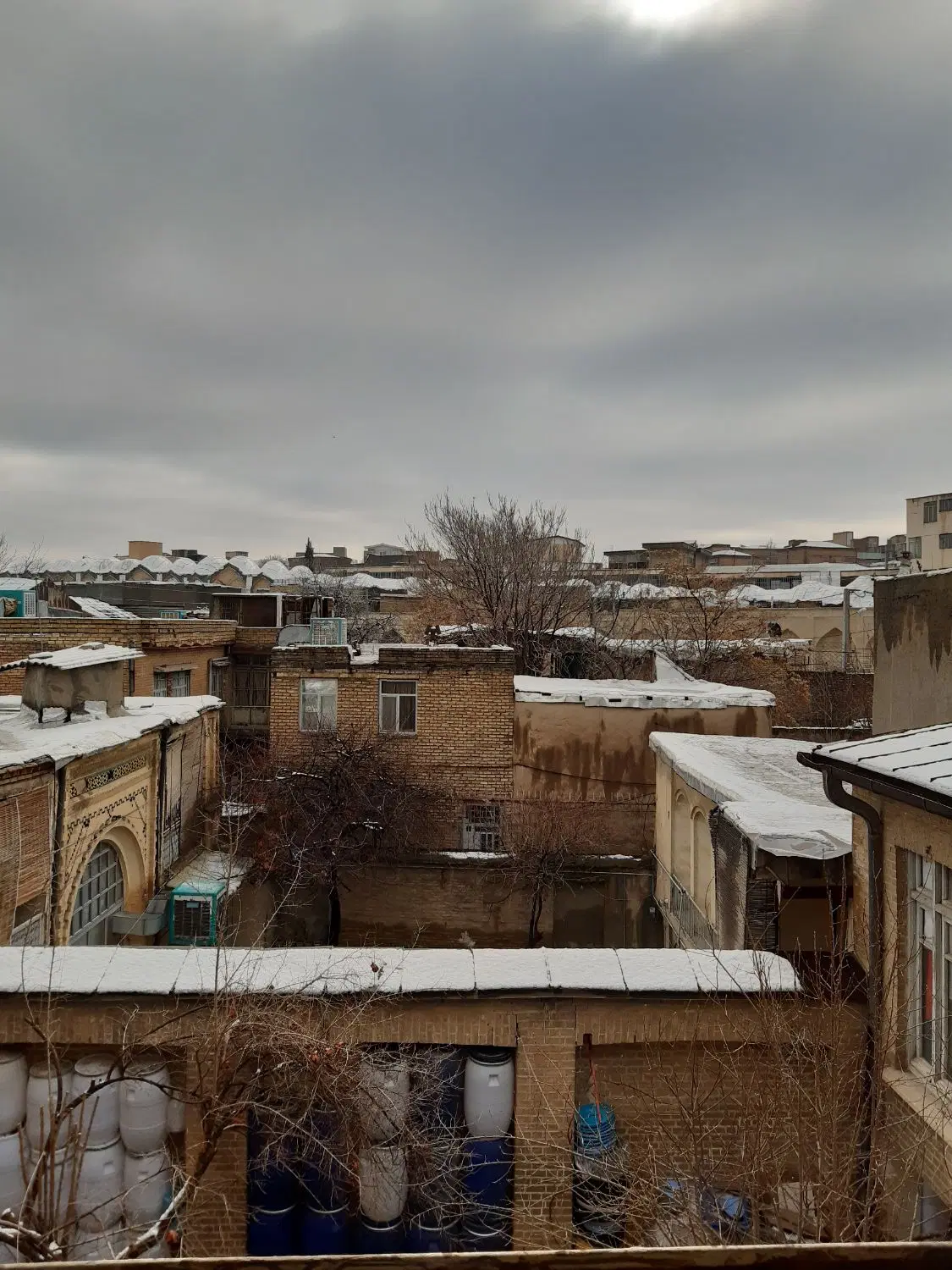 ملک قدیمی قابل بازسازی برای اقامتگاه و رستوران