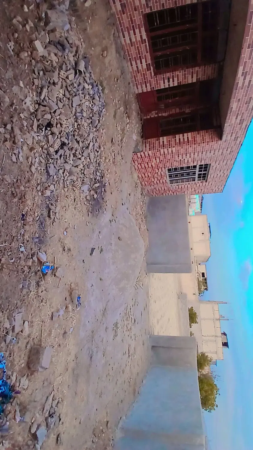 خانه نیمه ساز300متر