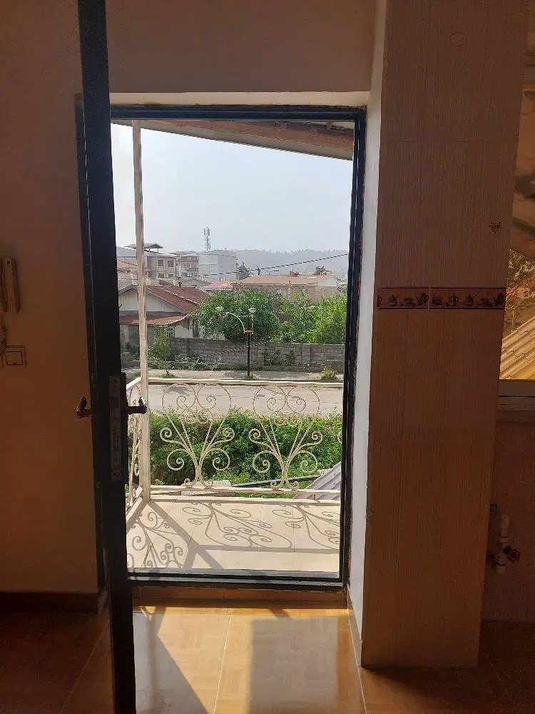واحد ۷۲متری ۲خواب راه جدا چند قدمی مرکز شهر