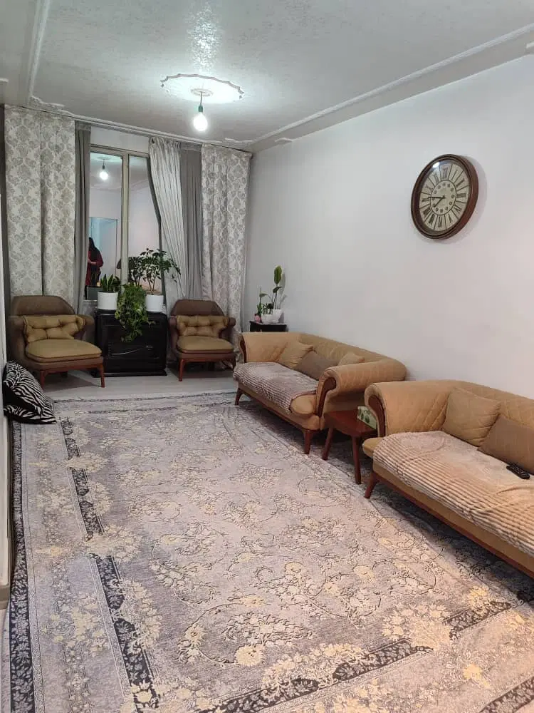 آپارتمان ۶۰ متری طبقه۲ ۴۵متری،بازرگانی،ولیعصر