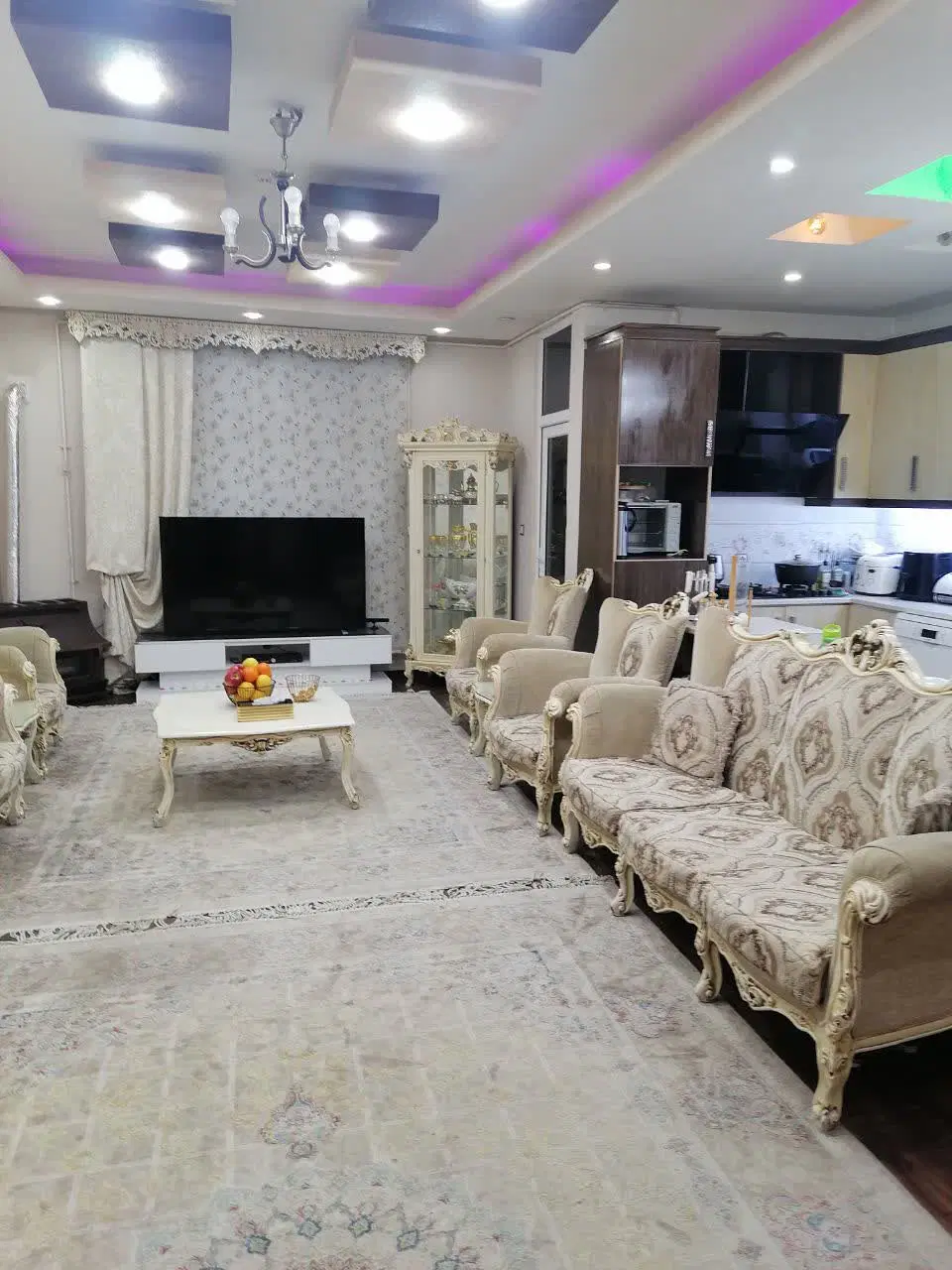 آپارتمان دوخوابه واقع در کمپلو شمالی