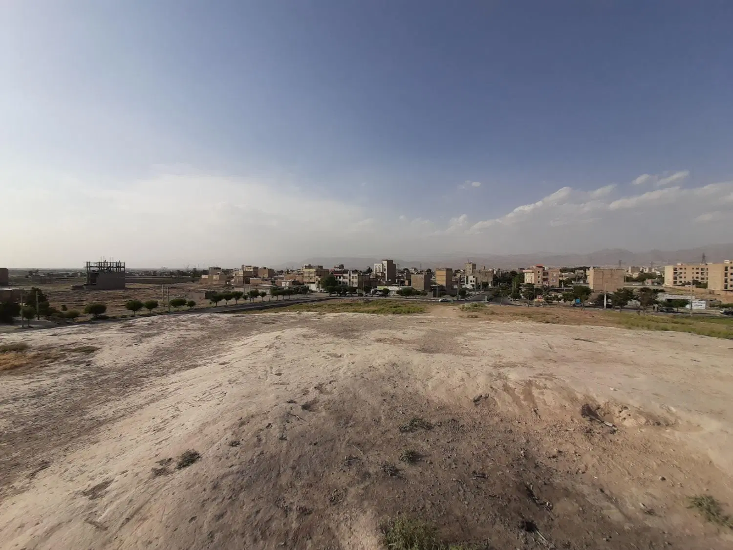 خانه وزمین کلنگی در اق تپه