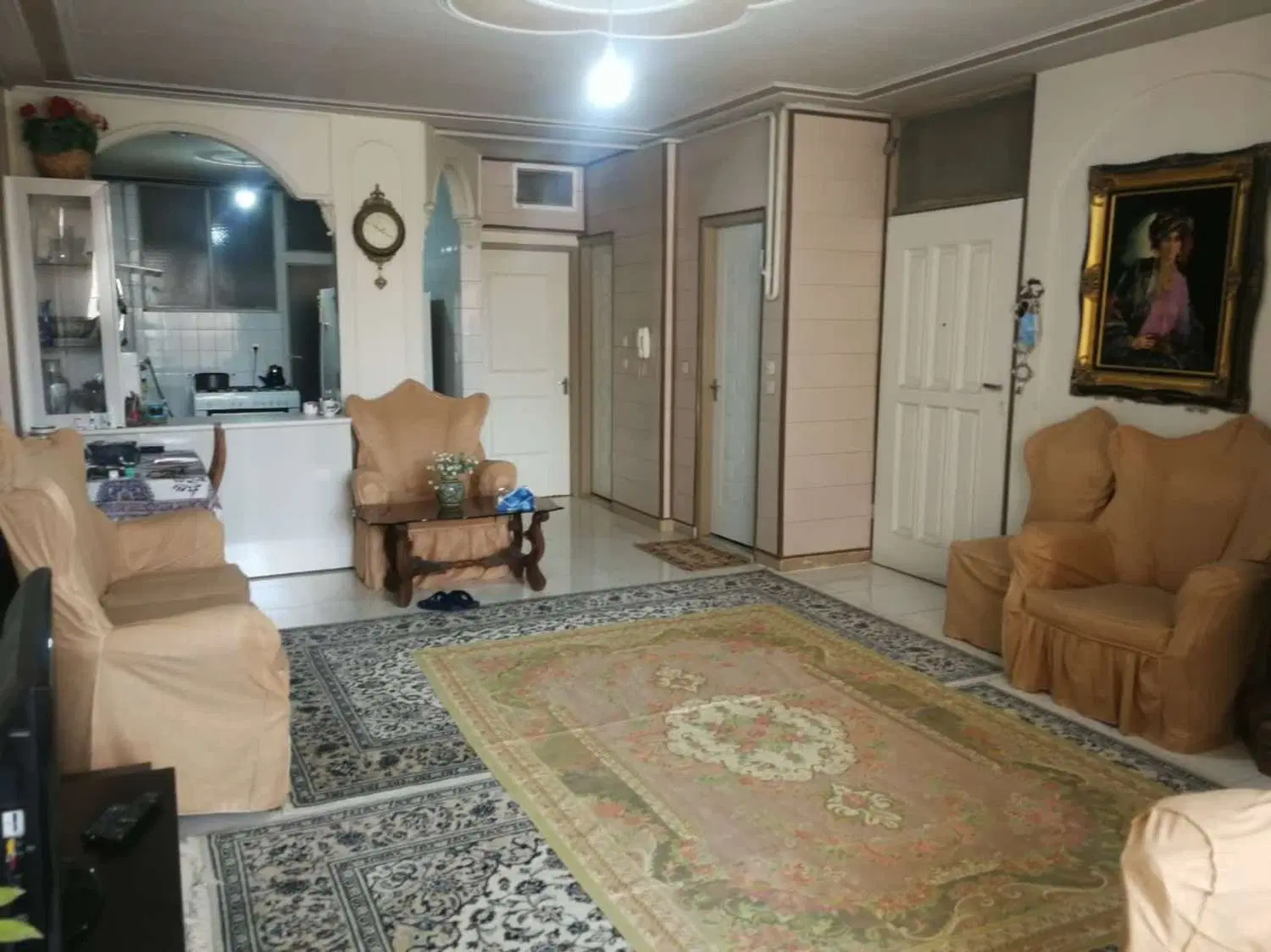 آپارتمان دو خوابه ملک شهر اصفهان