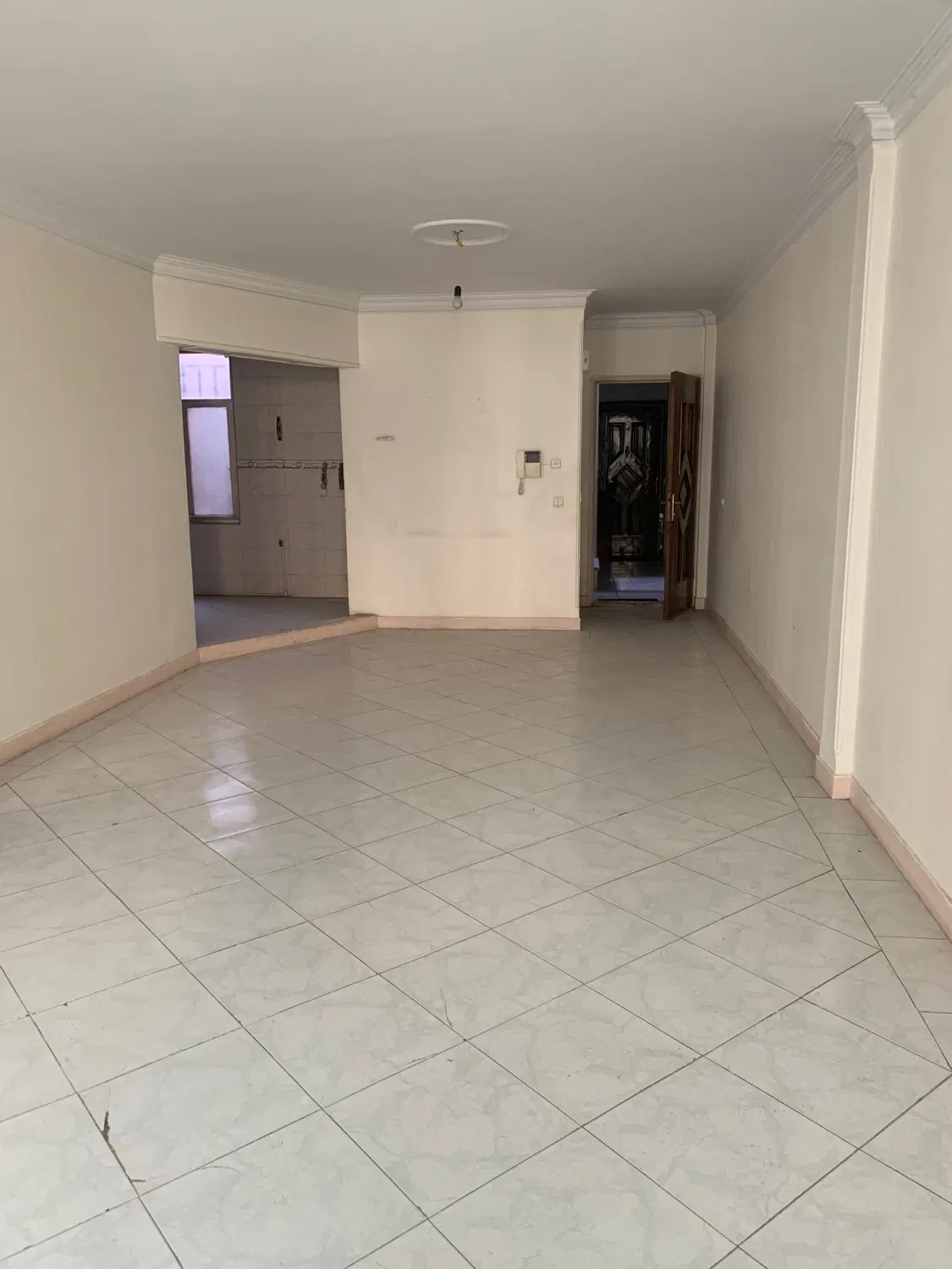 دوخوابه گلبرگ۶۹ متری.      معاوضه