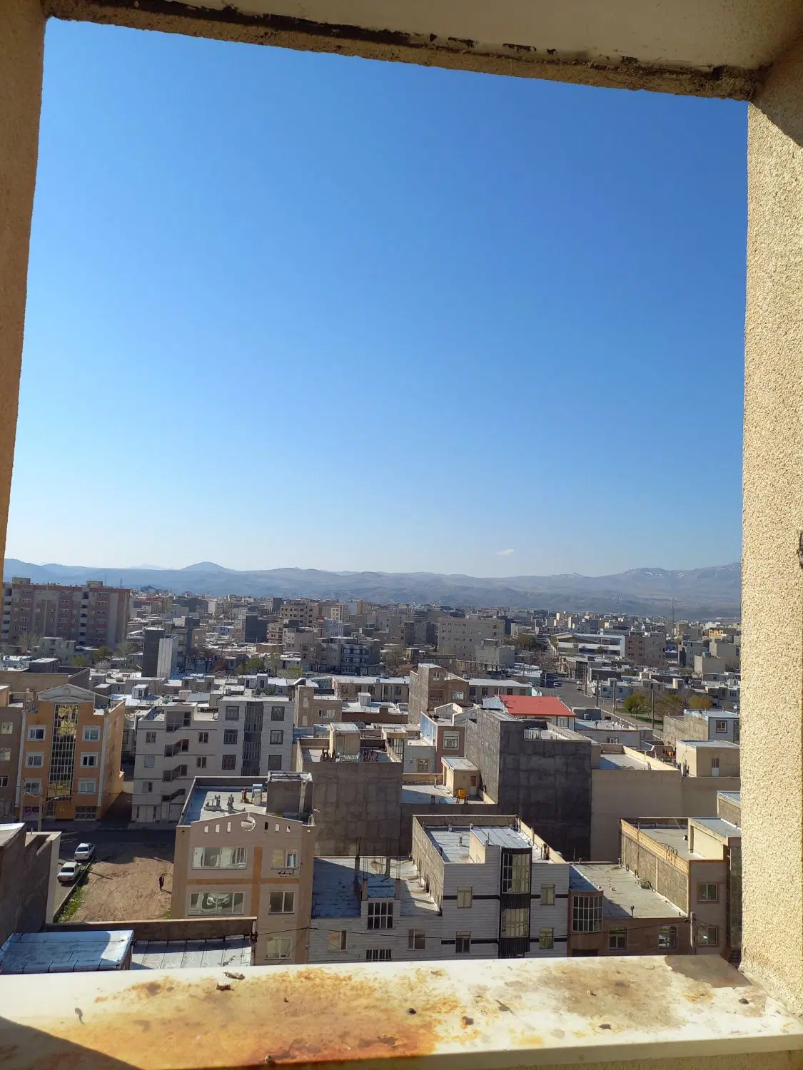 رهن واحد۱۰۵متری نورگیر