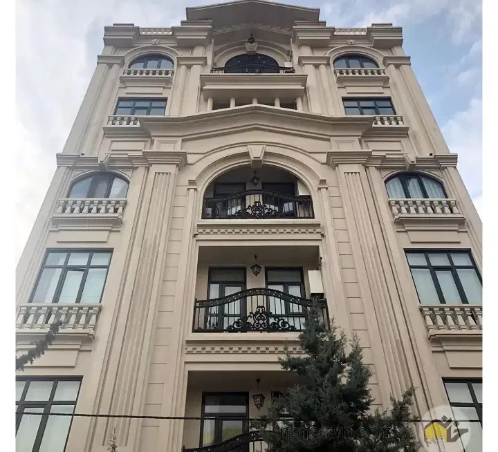 واحد ۱۳۸ متری محمودنژاد