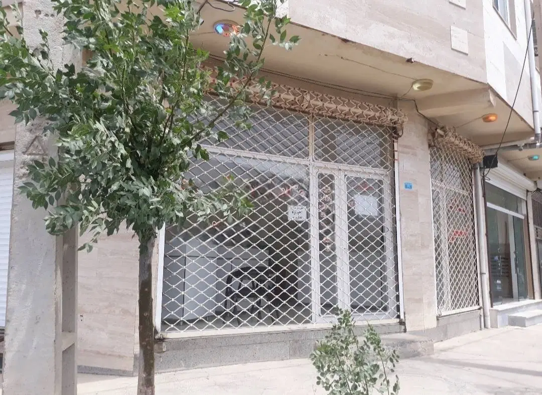 اجاره مغازه ۲۲ متری-۳ نبش-خ ۲۰ متری چمران غربی
