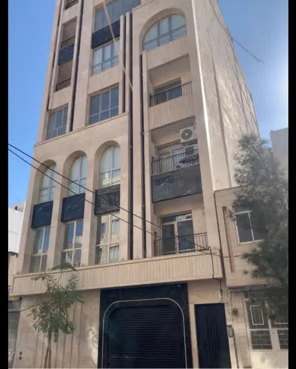 آپارتمان ۱۹۰ متری پیش فروش .تک واحدی