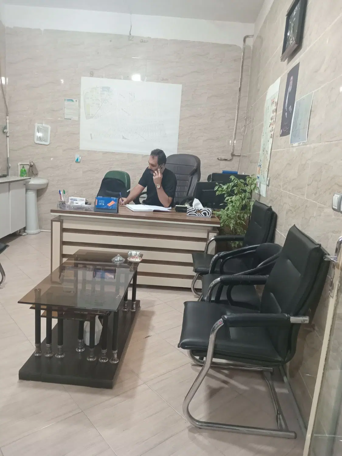مغازه۳۳ متر