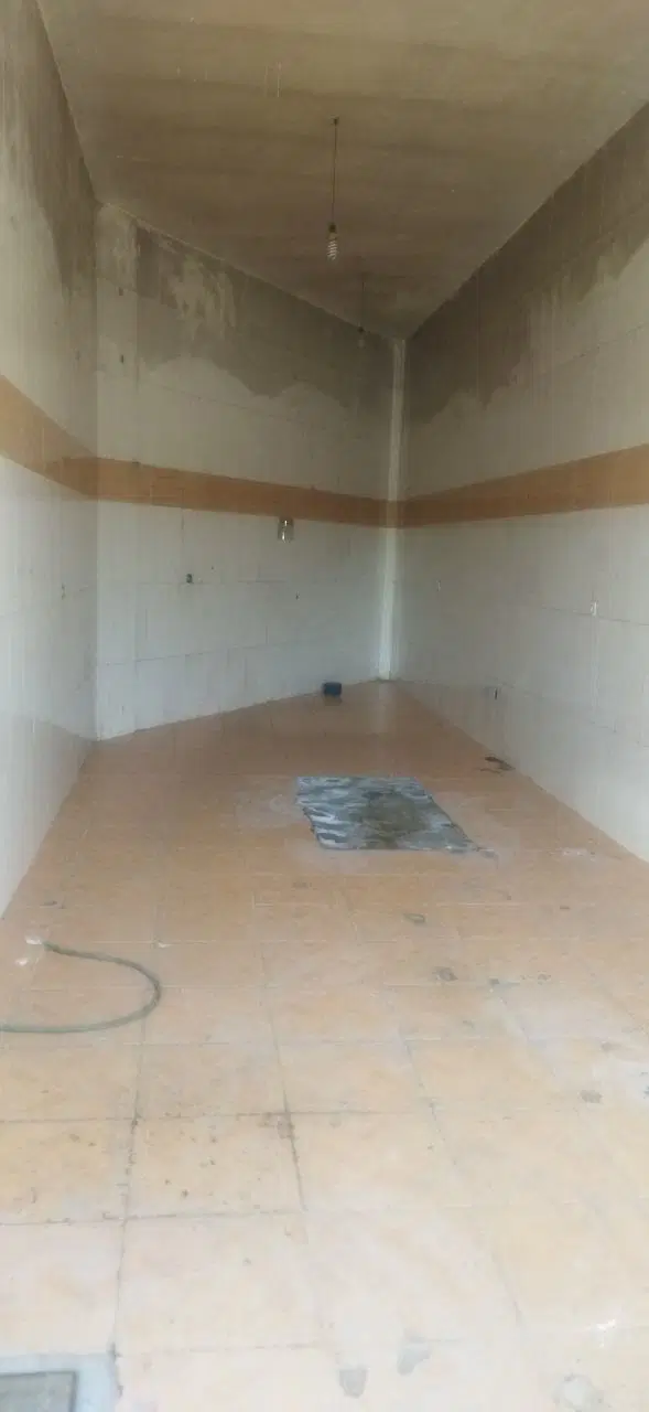 مغازه تجاری در عاشق اصفهانی