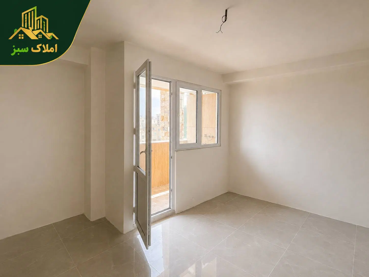 فروش واحد سندار ۱۰۲متری باپارکینگ اختصاصی وانباری