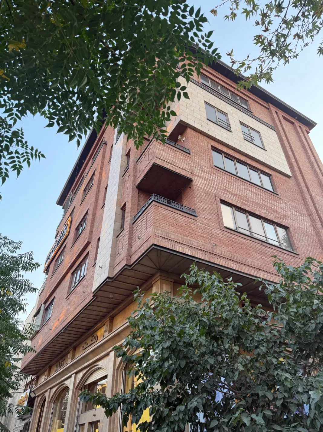 واحد مسکونی موقعیت اداری
