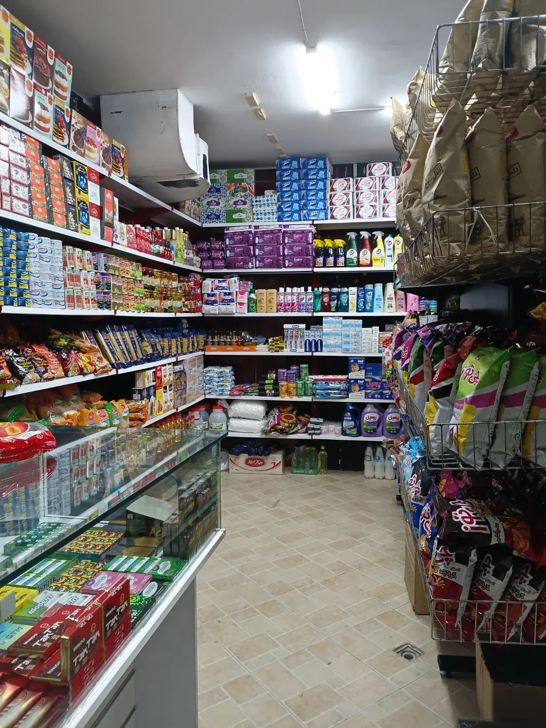واگذاری سوپر مارکت کنار نانوایی