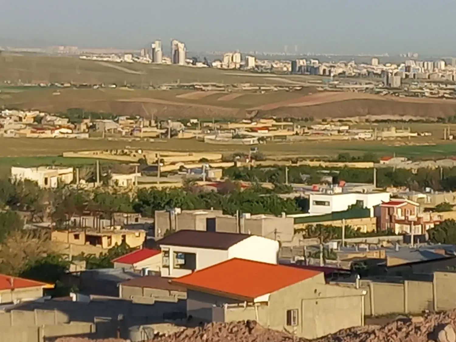 زمین مسکونی