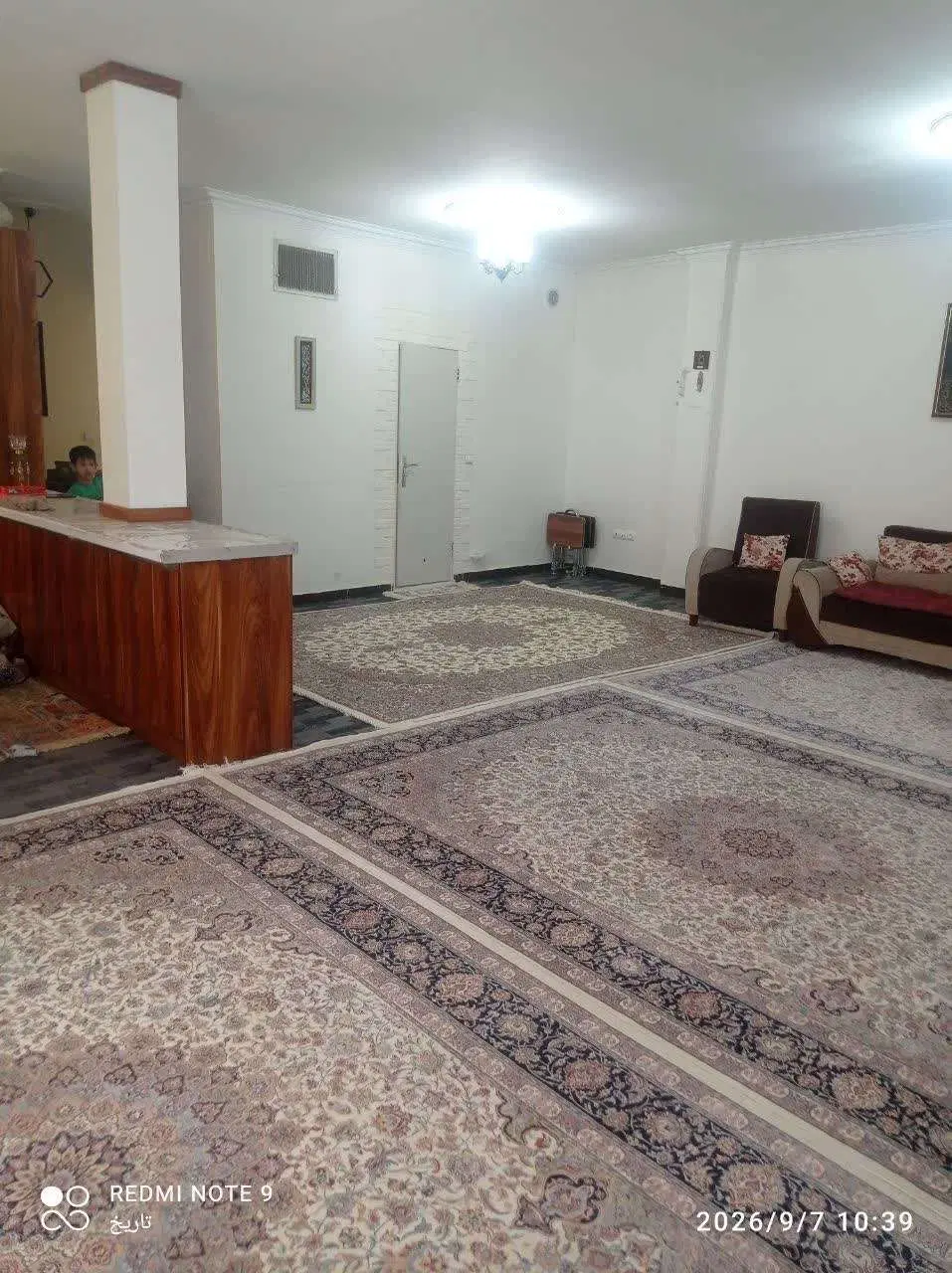 ۹۰ متری طبقه سوم با پارکینگ
