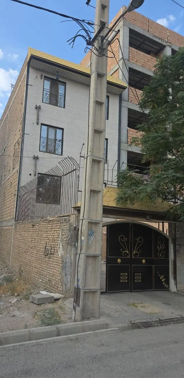 آپارتمان ۵۳ متری قائمیه با پارکینگ سندی