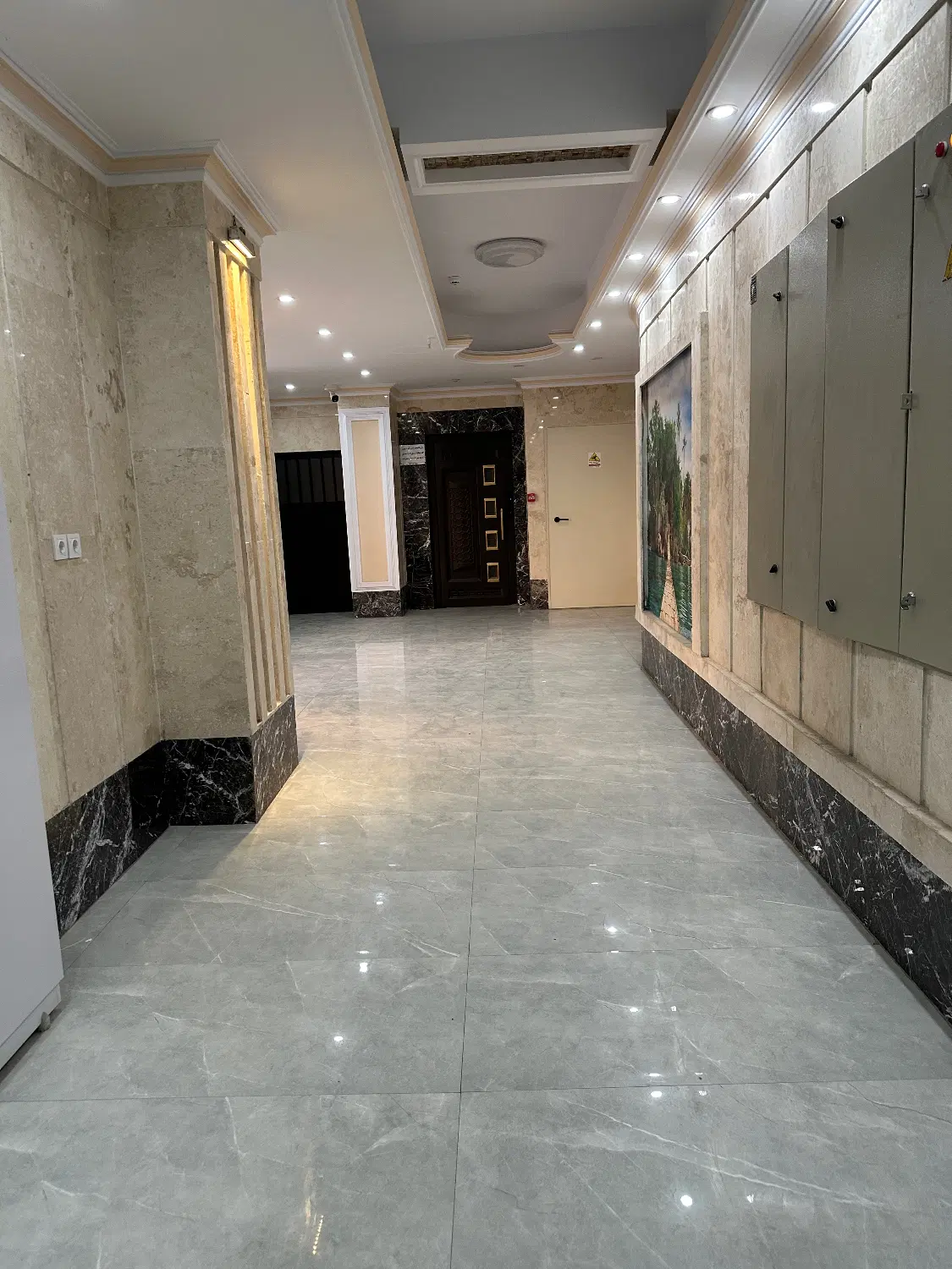 ۱۱۵ متر فول بر بلوار پونه سنددار نزدیک مترو گلشهر
