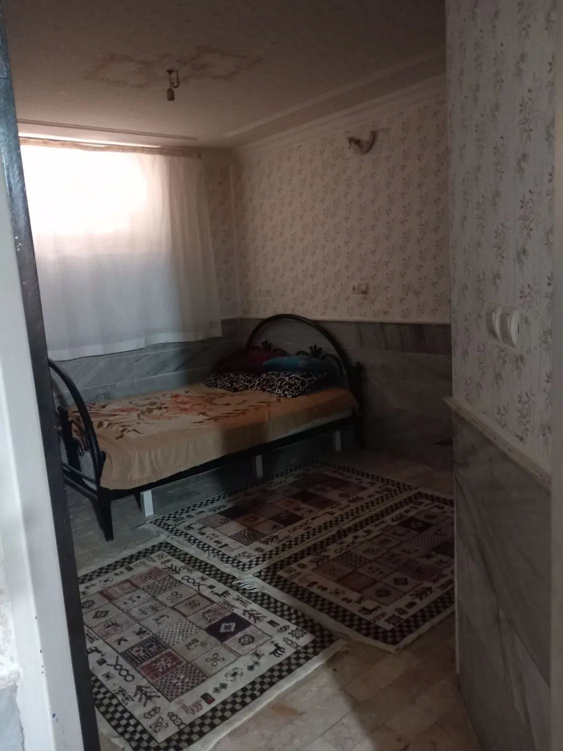 سوییت مجردی و خانواده