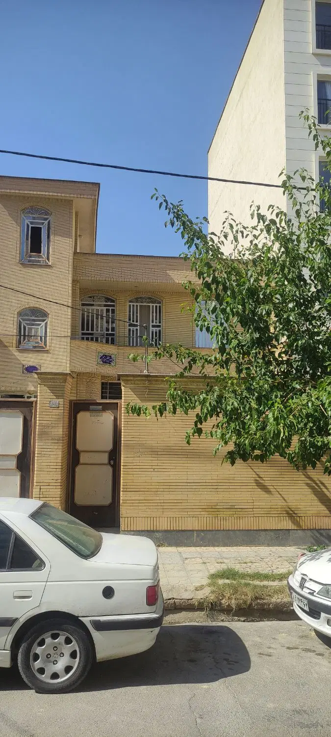 منزل ویلایی دوطبقه ورودی مستقل