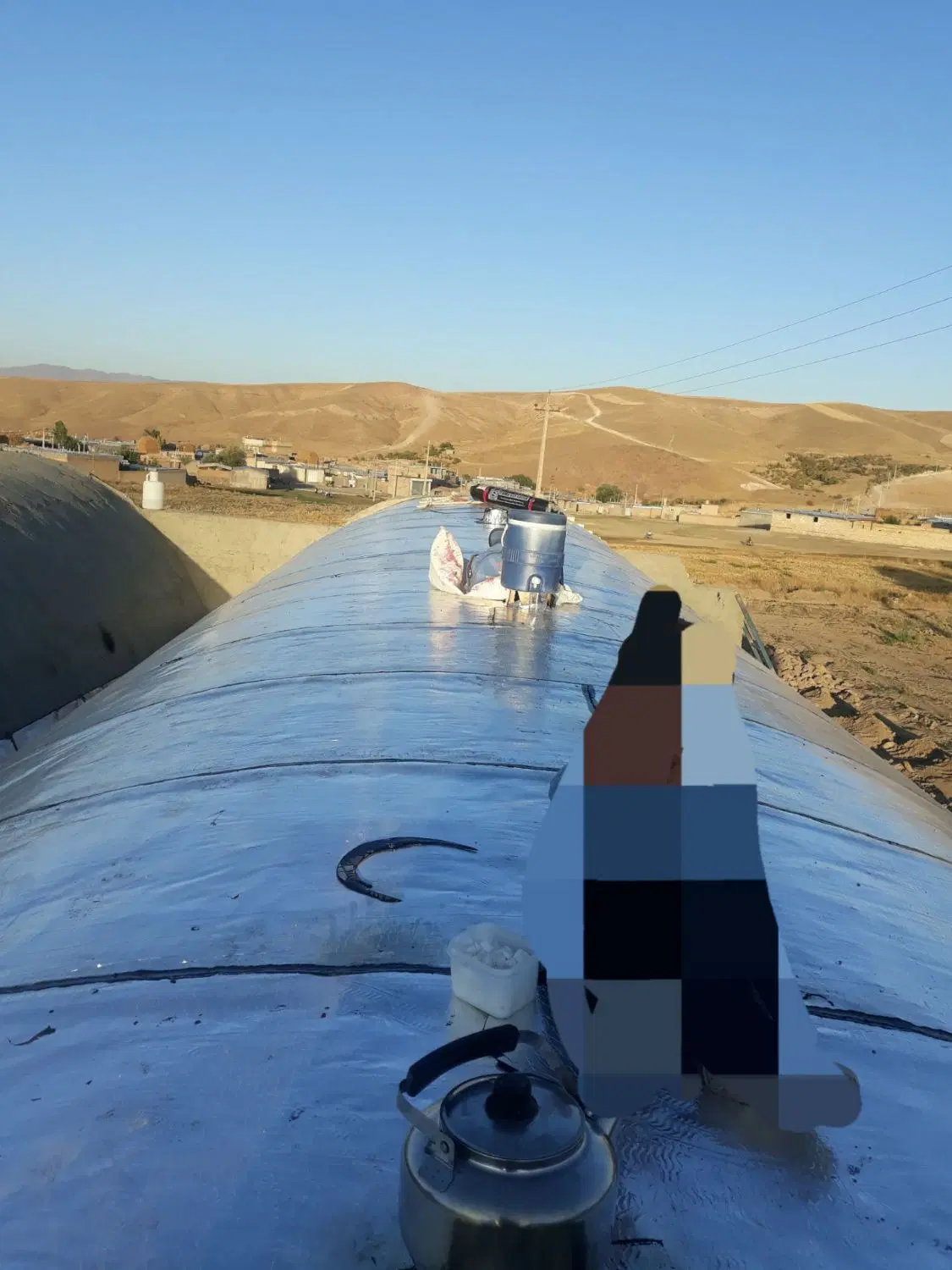 فروش زمین 4 دیوار با ۲عدد سیلو 80متری روستای رامین