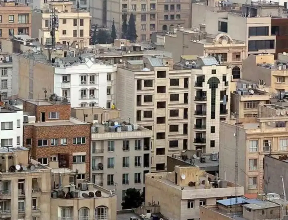 اپارتمان ۷۰ متری سه طبقه