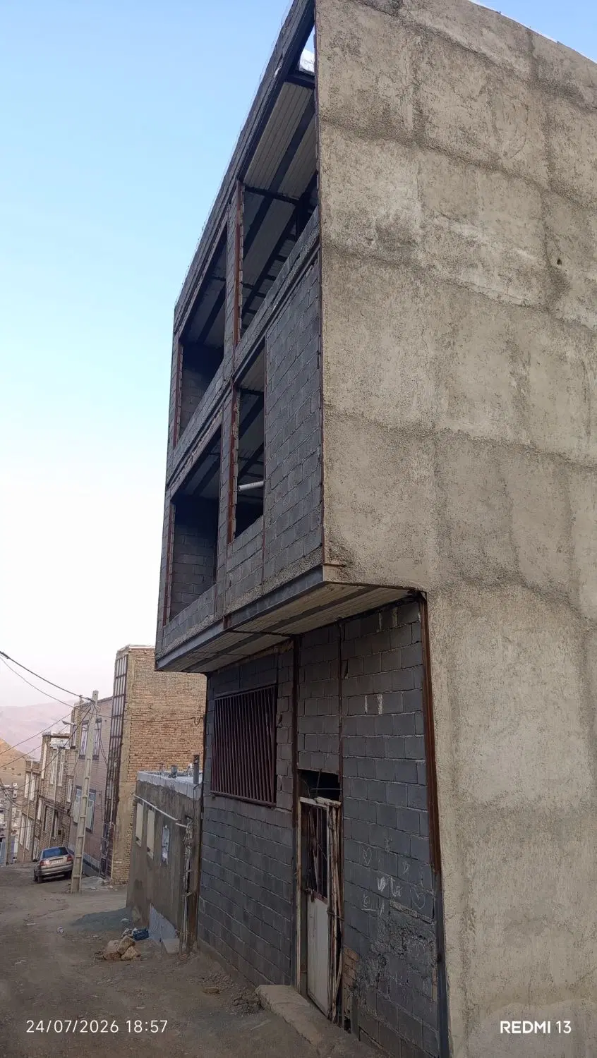 خانه نیمه کاره فروشی