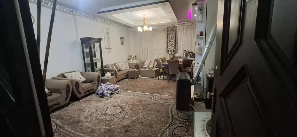 آپارتمان خوش نقشه در اندیشه