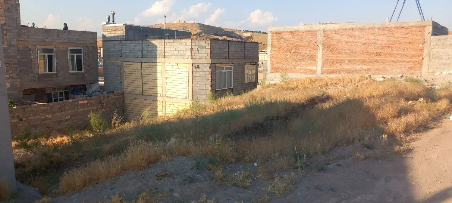 زمین مسکونی